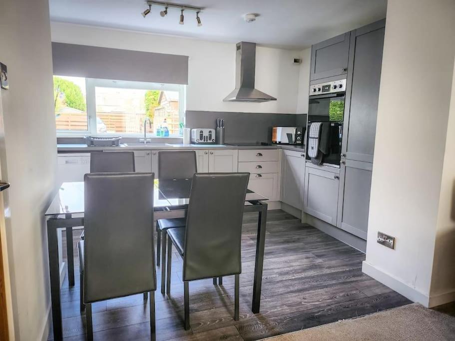 Central 2-Bedroom Bunglow With Double Sofa Bed Carnoustie Εξωτερικό φωτογραφία
